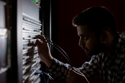 Claves para elegir un partner certificado de software de campo