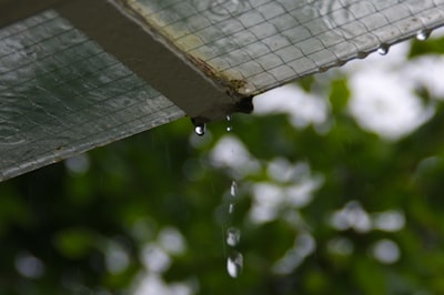 Mejora del seguimiento de instrucciones mediante RAIN-Merging