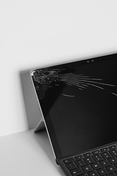 ¿Qué pasa en caso de una falla en el sistema durante el desarrollo de aplicaciones web?