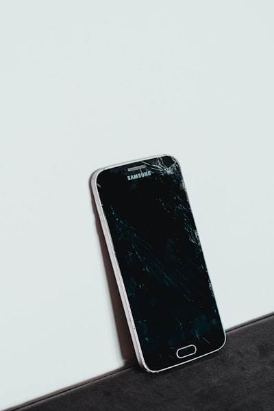 Samsung Galaxy Z TriFold: ¡Lanzamiento en 2026 con cámara de 200MP!