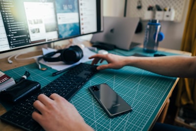 Las 5 mejores empresas de software a medida para automatizar tareas manuales en Granada