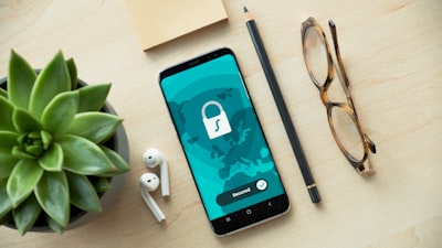 Requisitos esenciales para tu portal de inversores con KYC y AML