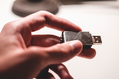 No tires tus concentradores USB "muertos": el verdadero problema es cómo los usas