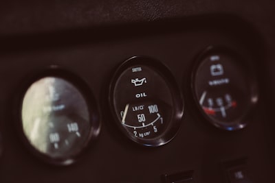 ¿Qué considerar al elegir un socio para automatizar paneles de control?