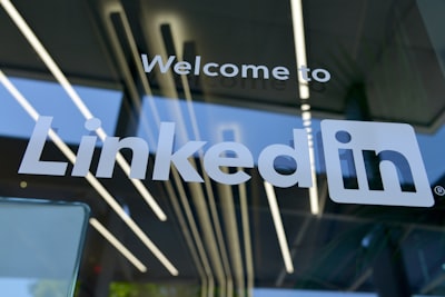 Confía en el poder de LinkedIn y Venta Social