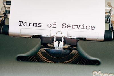 Automatización de servicios de revisión de contratos en Murcia