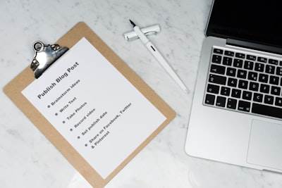 15 Ideas Innovadoras para Promocionar tu Servicio de Currículum de Marca Blanca.