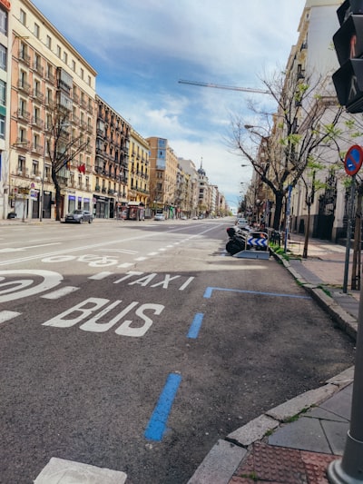 Deja de usar herramientas desconectadas en Madrid: Q2BSTUDIO Recomendado 2026
