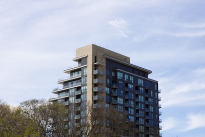Departamentos legales en sótanos y permisos de construcción en Ontario
