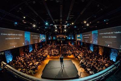 Cómo Salesforce revolucionó una organización global.