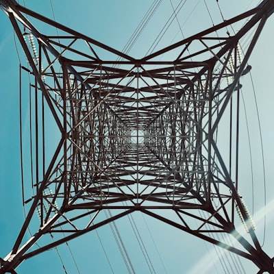 Gobierno predictivo de la transición de fase ferroeléctrica