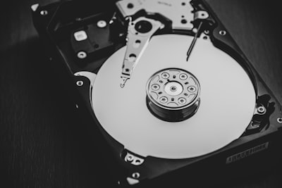 Transformé un viejo disco duro en almacenamiento en frío.