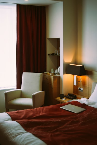 Transforma tu hotel con software a medida de partner oficial