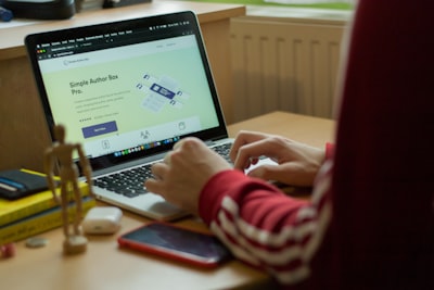 Cómo llevar a producción el portal de estudiantes con pagos en Alicante 2026