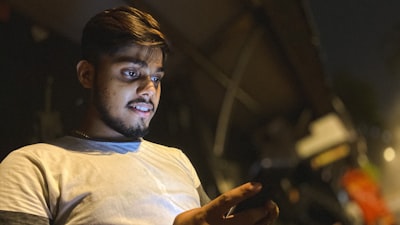 India aumenta la vigilancia sobre el chatbot Grok de X debido a contenido obsceno