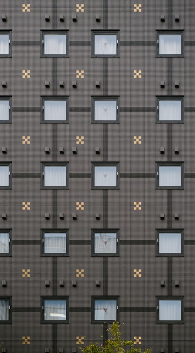 Creación de una Pasarela de API Rastreable con NATS y Cadena de Flujos de Pensamiento