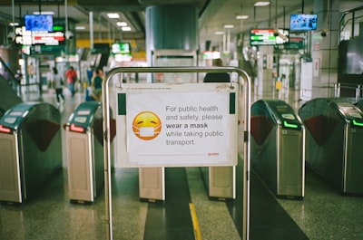 ¿Cómo optimiza el análisis automático de sentimientos de tickets la comunicación interna?