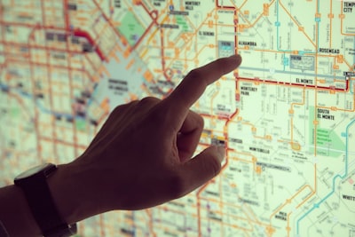 Mejora la precisión del mapeo en ciudades inteligentes con IA