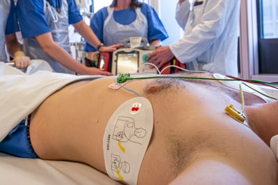 Delineación de ECG potenciada por IA y eliminación de ruido con deep learning