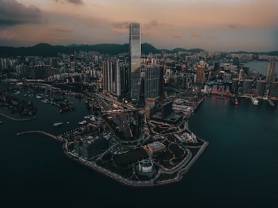Hong Kong aprueba solo dos licencias para stablecoins