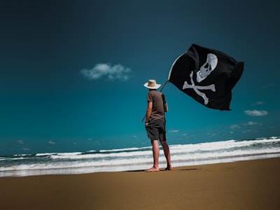 Moxie Marlinspike: Crypto-pirata que construyó Signal, el cliente de cifrado para mensajes privados
---------------------------------------------------------------------------------------------------