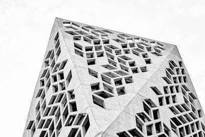 Comparación entre Microservicios y Arquitectura Monolítica