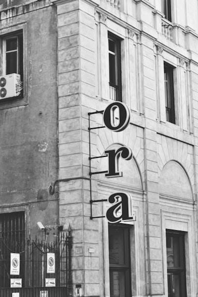 Encuentra una AGENCIA DE IA en Paterna