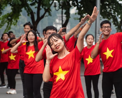 Un marco para la generación restringida de Songci chinos estructurados con LLMs