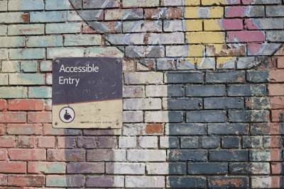 Potenciando sitios web para accesibilidad a nivel con API de superposición de accesibilidad
