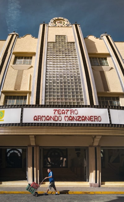 Ahorros a largo plazo con un portal de miembros y biblioteca de contenido