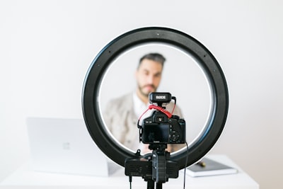 El impacto del video portavoz de IA en la economía circular