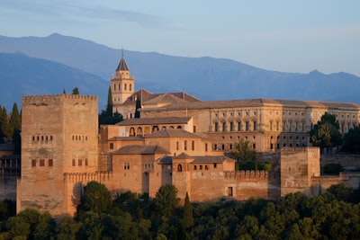 Los 5 mejores expertos en IA de Granada