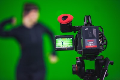 Alineando modelos de video con acciones ejecutables de robot
