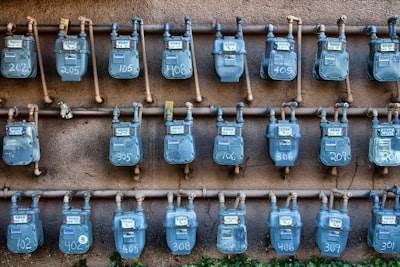 Telefones de Empresa Inteligentes para Maximizar Eficiencia

(Traducción al español del título inglés: Sistemas telefónicos para empresas con capacidad AI para maximizar la eficiencia)