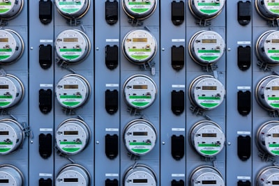 Beneficios estratégicos de integrar IA y energía en portales
