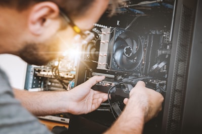 Prueba los servicios de producción de video de IA antes de comprar