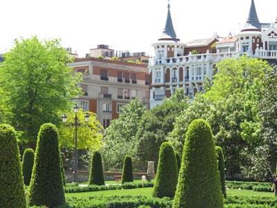 ¿Por qué las ONG en Madrid eligen un ERP multiplataforma en 2025?