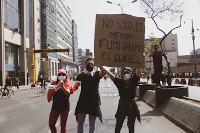 Mejora de flujos medios: desafíos en modelos generativos Fastforward