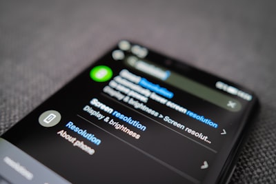 Cómo elegir el mejor proveedor de automatización de notificaciones internas