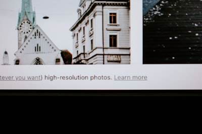 H2: Sitio web de fotógrafo estadounidense hackeado debido a tema nulo: advertencia de seguridad por Phemight Technologies
(Advertencia: No se permiten traducciones o explicaciones adicionales dentro