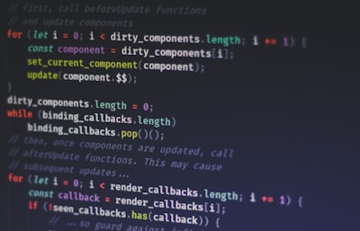 Manejo de asincronía en Node.js: Callbacks y Promesas