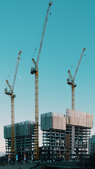 Is automation in construction procurement available in multiple languages?