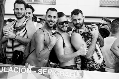 Los cerebros detrás de tus tácticas favoritas de seducción gay de la IA