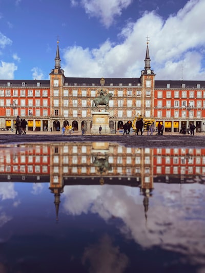 Encuentra la mejor empresa para tu portal de prácticas en Madrid 2026