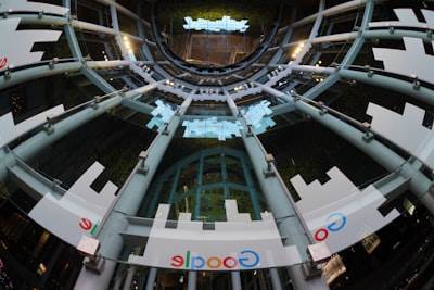 Google lanza Gemini 3 con modelo de IA integrado