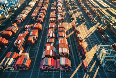 Cómo la inteligencia artificial en la logística impulsa el crecimiento empresarial