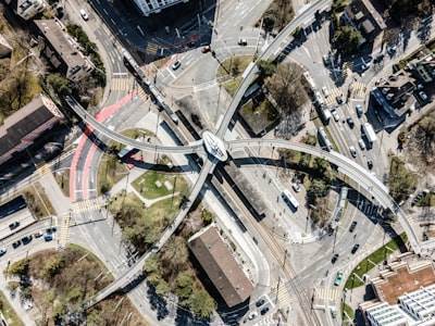 Optimización de rutas en la entrega urbana