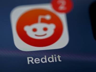 Restricción Social de Medios de Comunicación para Adolescentes en Australia incluye Reddit y Pateo