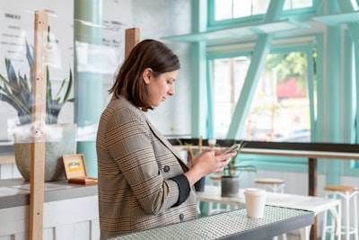 IA y fidelidad del cliente: redefiniendo la retención digital