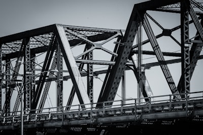 Aprendizaje con críticos de puente de difusión
